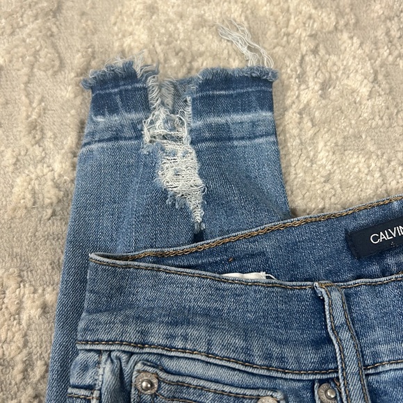 CALVIN KLEIN DISTRESSED SKINNY JEANS - Picture 3 of 6